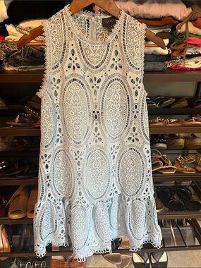 Gracia light blue Crochet Lace Sleeveless Shift Top